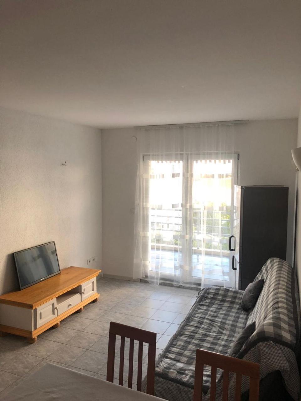 Apartman Ylli Nečujam Exteriör bild