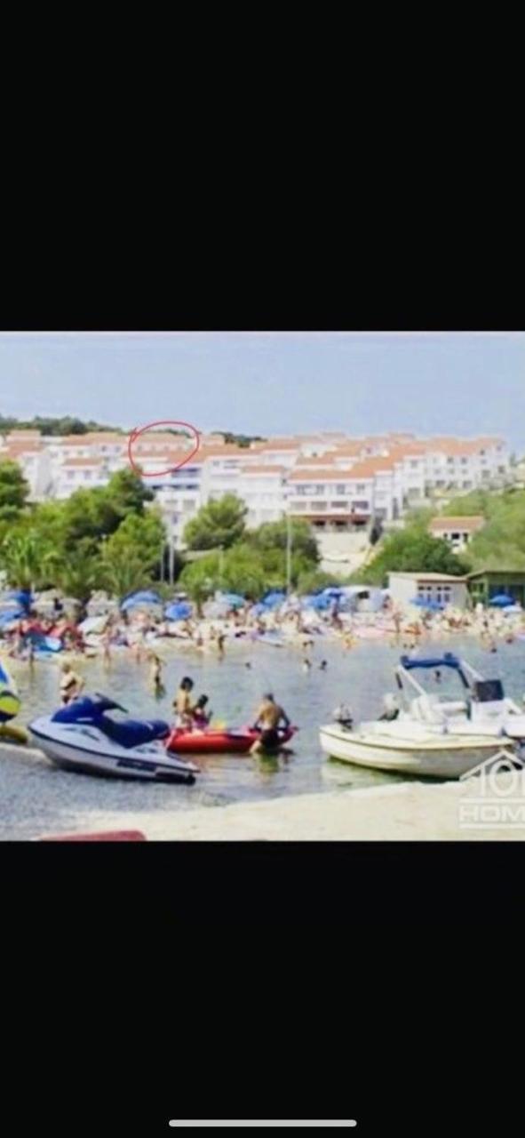 Apartman Ylli Nečujam Exteriör bild